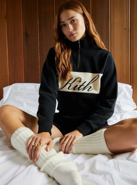 Bianca Finch haut étoile galeries