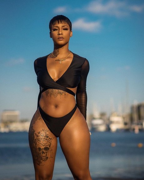 Mizz Twerksum buena estrella porno fotos