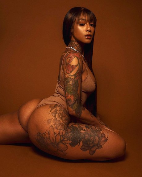 Mizz Twerksum hermosa estrella porno galerías