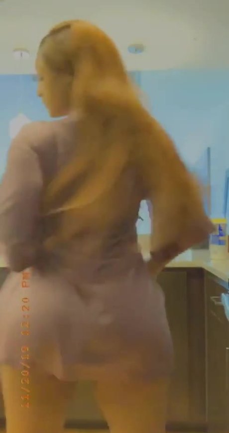 Mizz Twerksum star nice pics