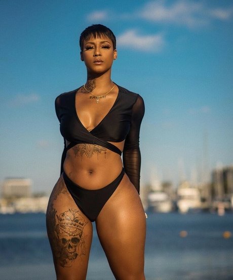 Mizz Twerksum modelo bonita imágenes