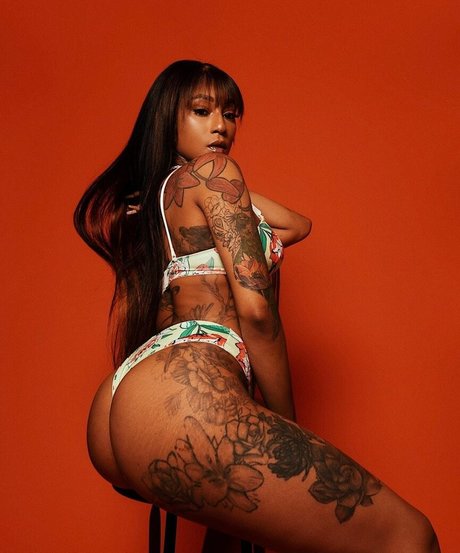 Mizz Twerksum étoile photo