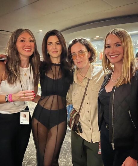 Marina Diamandis étoile érotique photos