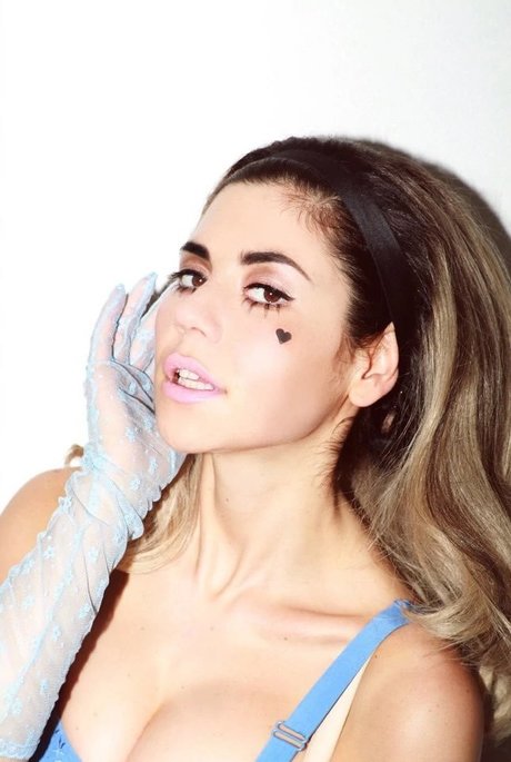 Marina Diamandis linda estrella imágenes