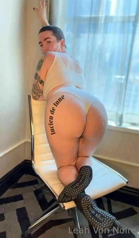 leahvonnoirefree modelo de alta definición fotos