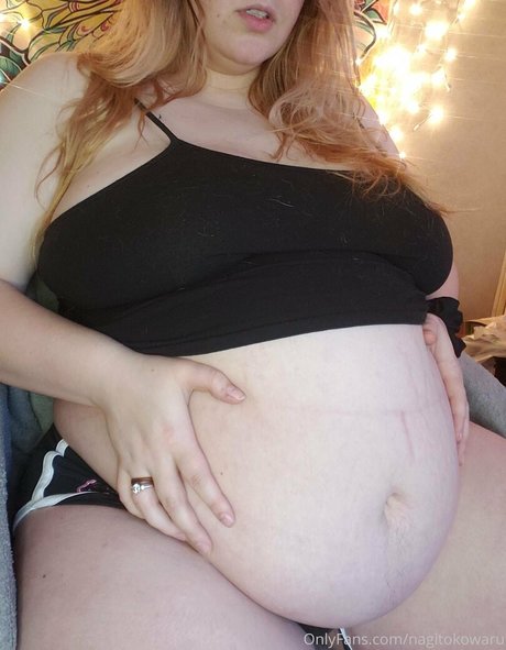 feedistdani model nudes img