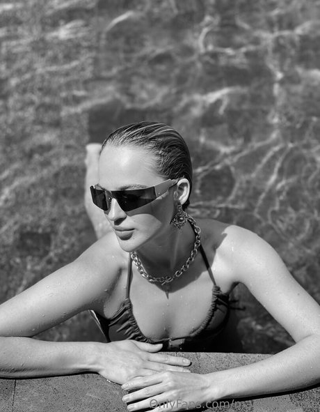 marielafemme art actress pics