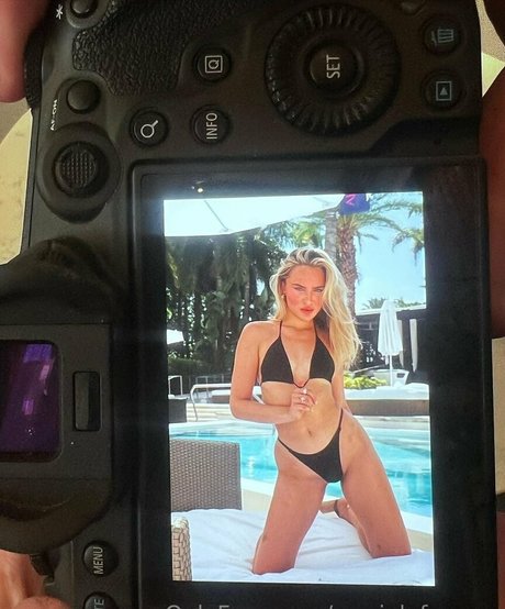 marielafemme star naked pics