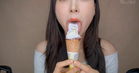 Eunzel ASMR bonita estrella galería