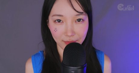 Eunzel ASMR star du sexe galerie