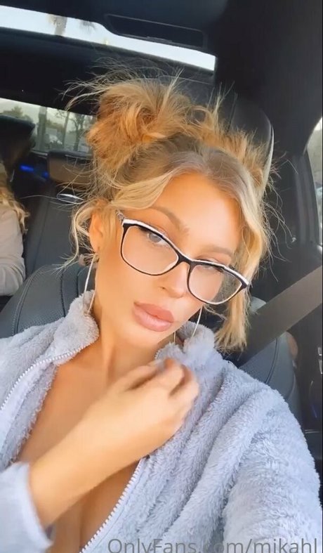 mikahl estrella porno agradable imágenes