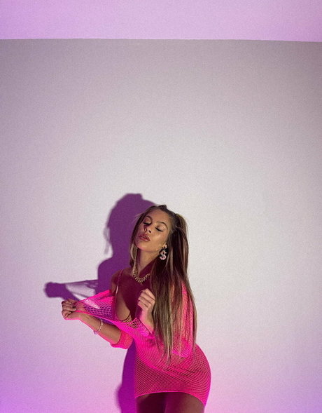 mikahl estrella porno xxx fotos