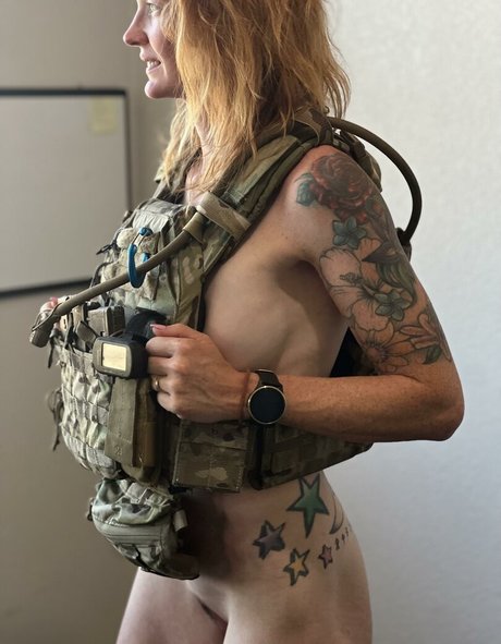 Fitredheadd modelo sexy foto