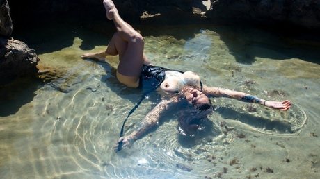 Danielle Colby estrella perfecta foto