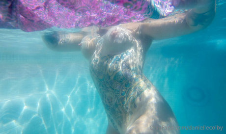 Danielle Colby étoile hd photos