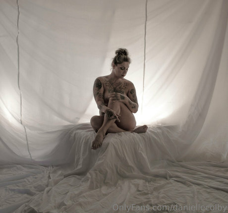 Danielle Colby actress img