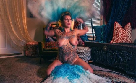 Danielle Colby free star photo