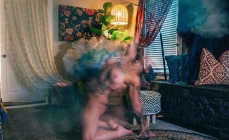 Danielle Colby modèle exclusif images