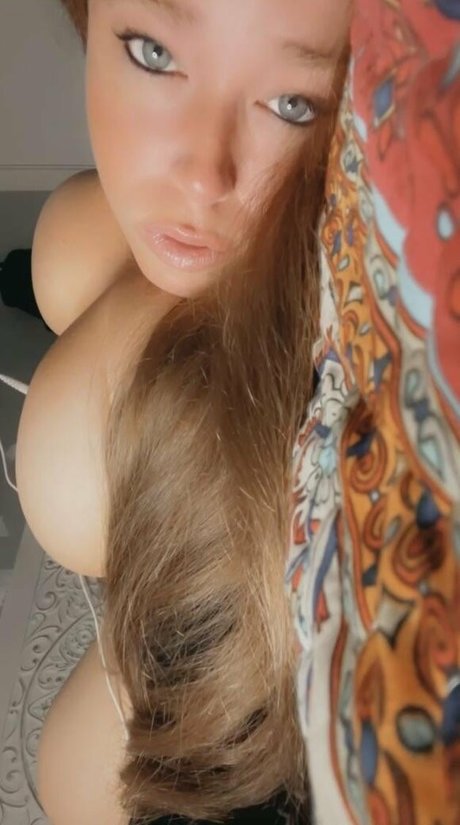 Ivy Mia pornstar art pics