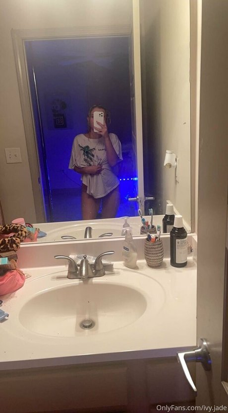 Ivy Jade actriz desnuda imagen