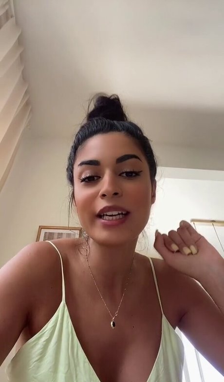 Shirin Azami actrice adulte galeries