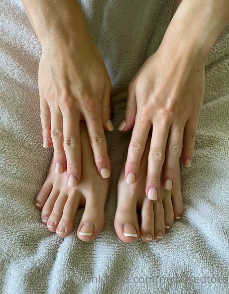 myposedtoes estrella erótica archivo