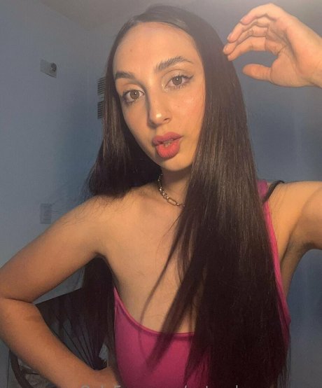 naturalwomenana modelo bonita imágenes