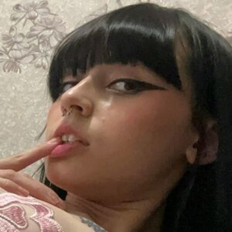 naomi bright buen modelo archivo