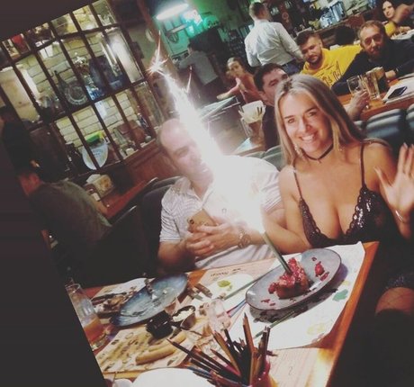 Oksana Mishyna linda estrella foto