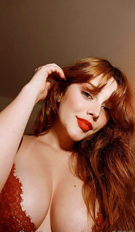 Julieta Salgado estrella porno de alta calidad imagen