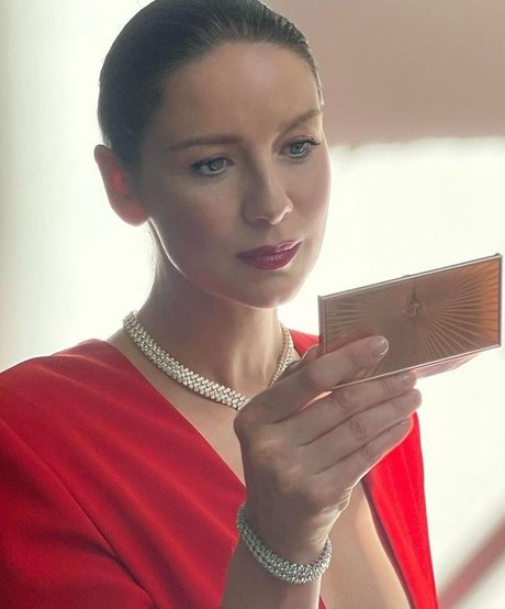 Caitriona Balfe modèle érotique archive