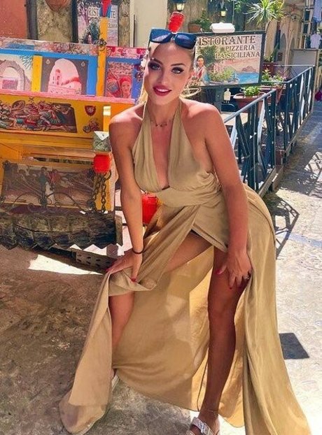 Tanya The Cat actriz desnuda recopilación