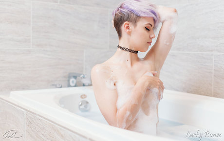 LuckyBonez bonita estrella porno foto