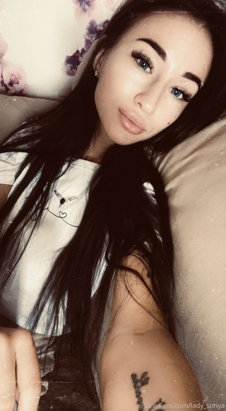 lady sonya estrella porno de arte galerías