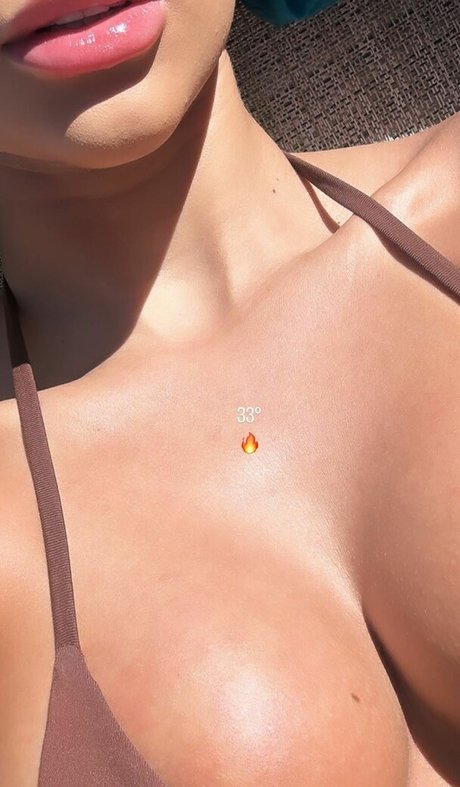 Yris Araujo art modèle galerie