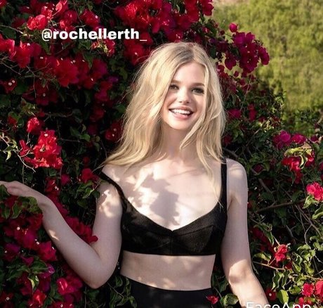 Teagan Croft étoile xxx img