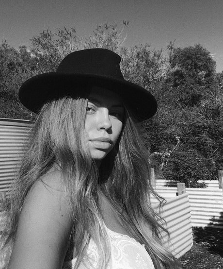 Madison Mclachlan modèle pornographique des photos