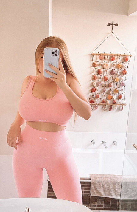 Madison Mclachlan étoile chaude images