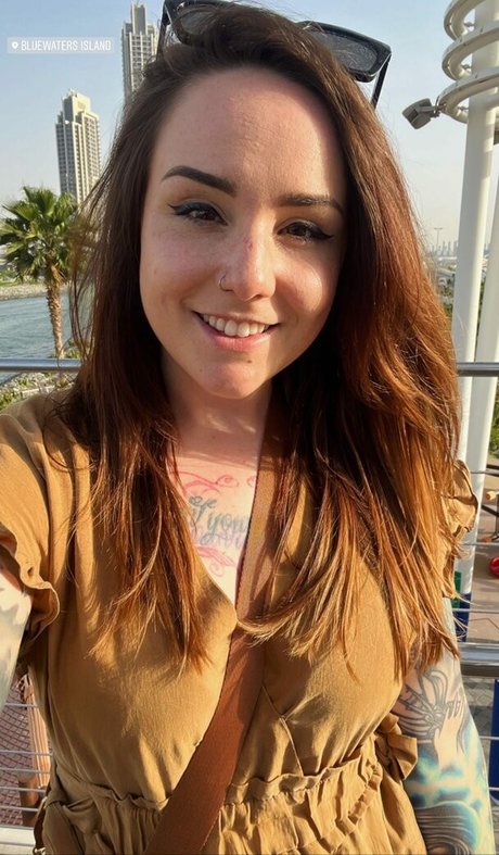 Missrage bonita estrella archivo