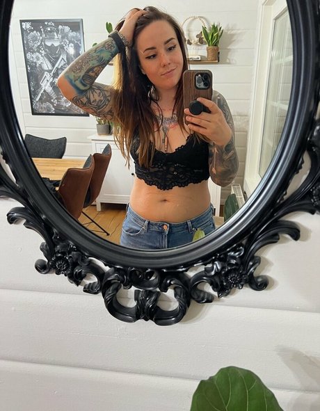 Missrage actrice artistique collection