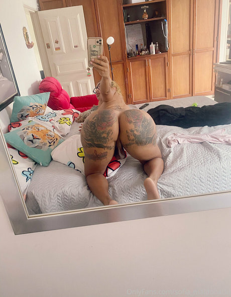 sofia maldonado buen modelo galerías