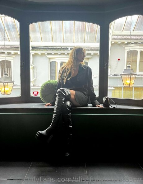 Blissful Whisper ASMR estrella porno caliente recopilación