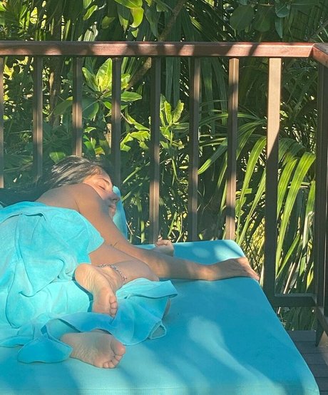 Estela Cruz modelo desnudos imagen