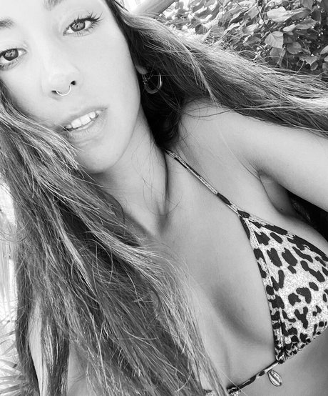 Bea Ortiz model nudes images