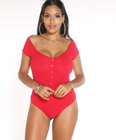 Jinna Cabrera estrella porno bonita foto