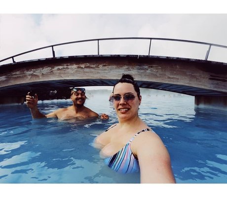 Kinsey Osborn actrice de nus photo