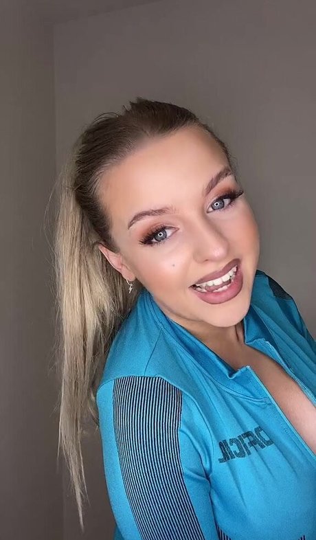 Amber Rose Brightman estrella porno exclusiva galerías