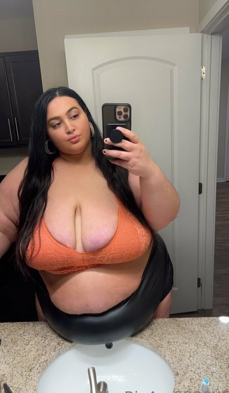 thebigassssbbw1 model beautiful image