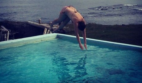 Buttcracks modèle sympa des photos