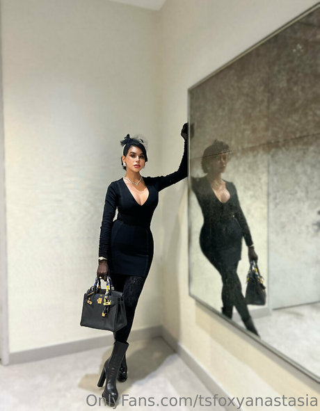 tsfoxyanastasia actrice artistique collection